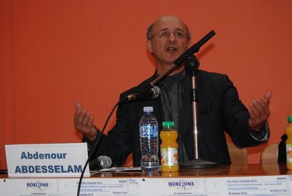 Conférence Débat :  Animée par : Abdenour ABDESSELAM